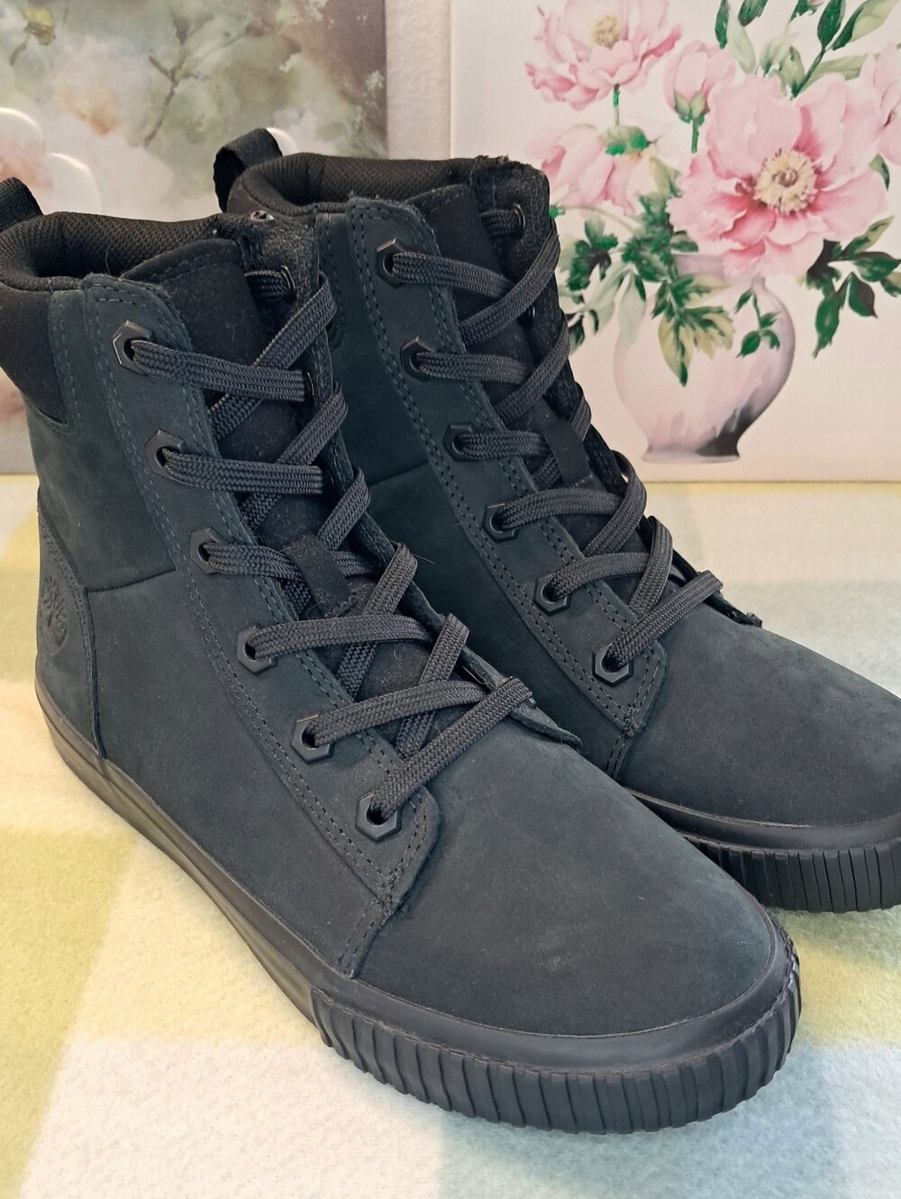 Timberland Women's Skyla Bay High Top Lace Up Sneakers 6" Hiking Boots Black